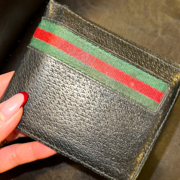 Gucci Wallet (Authentic) - Picture 1 of 3